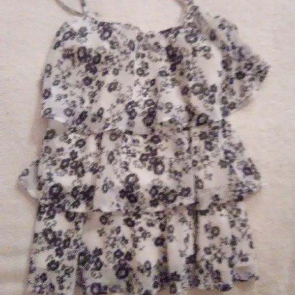 Candie's Ruffled Tank Top - Picture 1 of 2